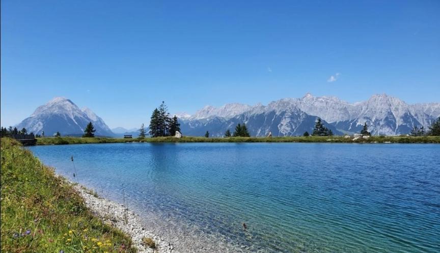 Das Kronen Hotel Seefeld in Tirol Buitenkant foto