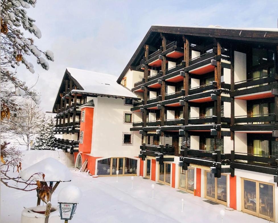 Das Kronen Hotel Seefeld in Tirol Buitenkant foto