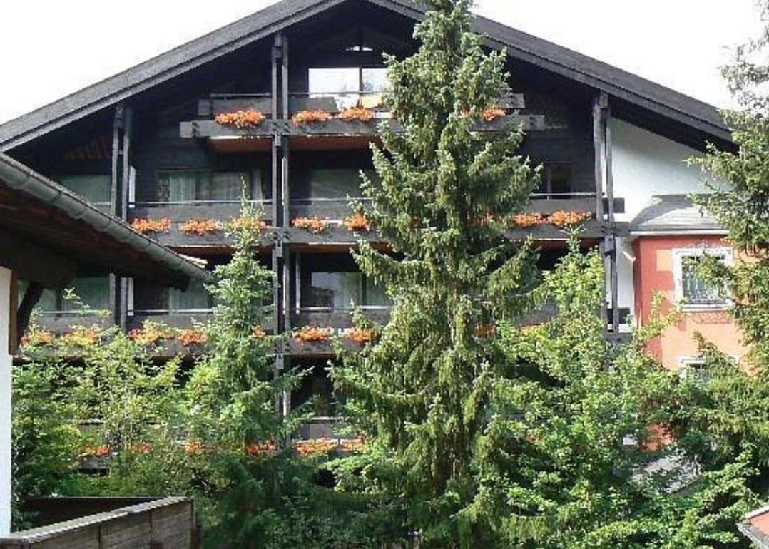 Das Kronen Hotel Seefeld in Tirol Buitenkant foto